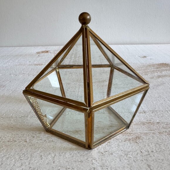 Brass Gold Tone Mini Trinket Box with Pointed Lid - Picture 1 of 8
